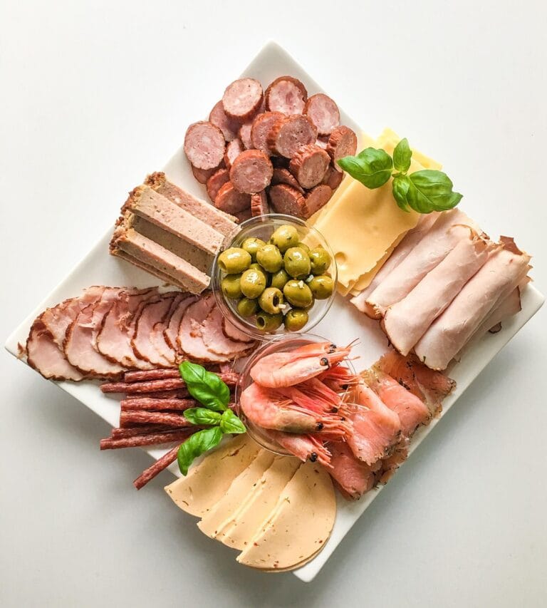 food, sausage, meat, delicious, kitchen, nutrition, cheese, cheeses, beautiful, pepper, health, tapas, cheddar, meal, ham, a sandwich, fresh, snacks, tasty, tapas, tapas, tapas, tapas, tapas, ham